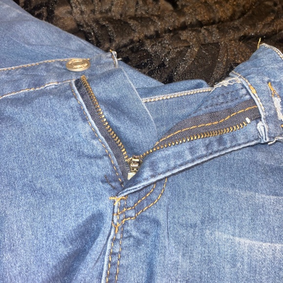 Red Bottom High Rise Flare - Picture 5 of 5